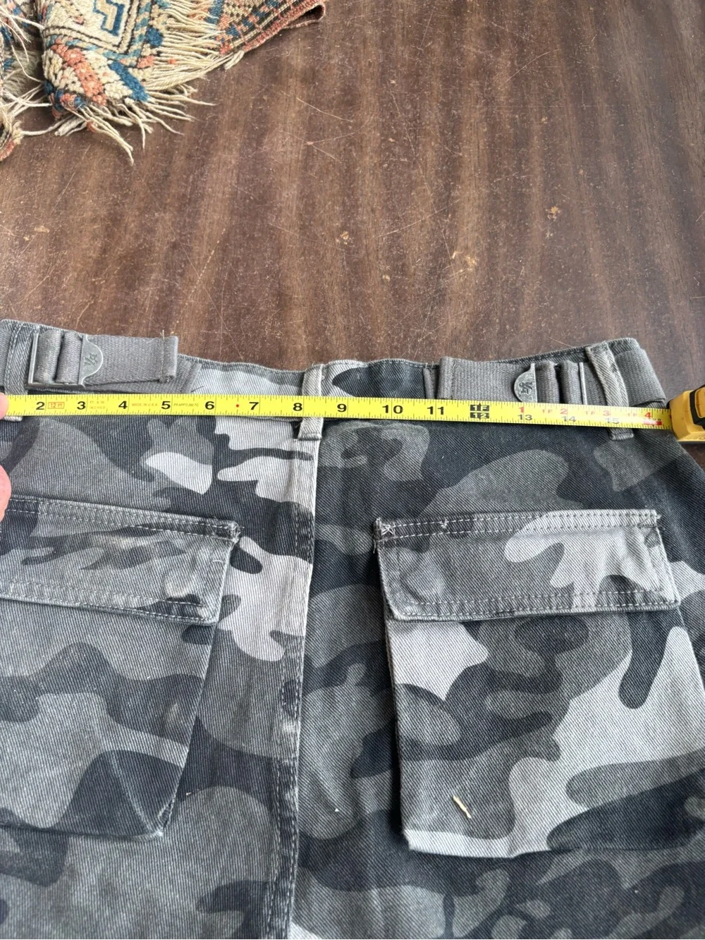 New with tags YoungLA unisex Camo Cargo Jeans with Orange Brand Tags size medium